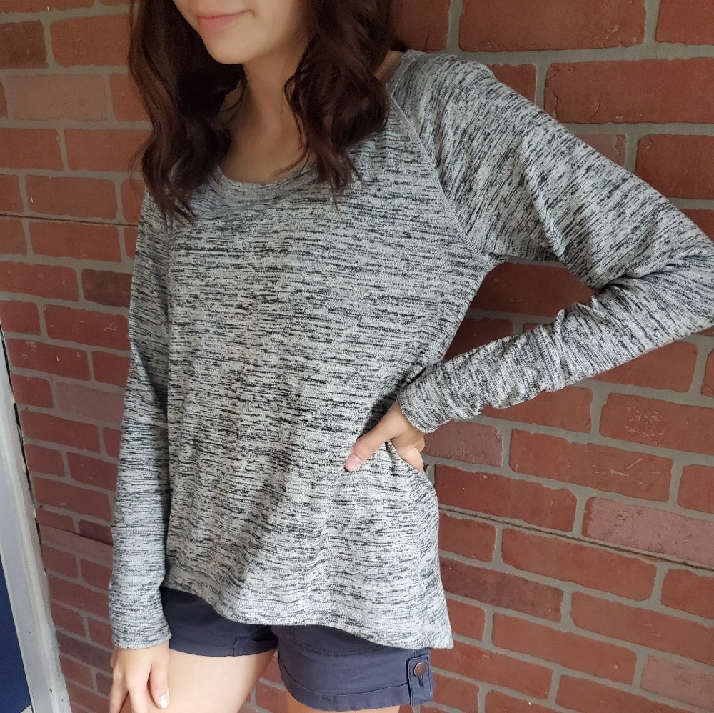 Athleta marbled gray top
